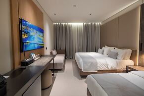 Padma Hotel