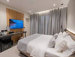 Padma Hotel