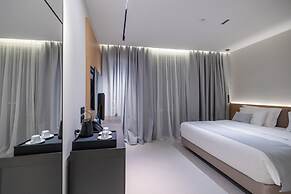 Padma Hotel
