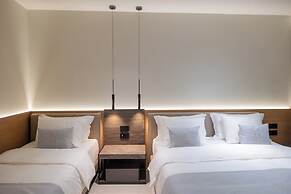Padma Hotel