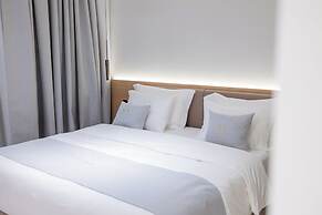 Padma Hotel