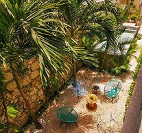 Les Suites Calle 2 by Galian