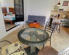 Les Suites Calle 2 by Galian