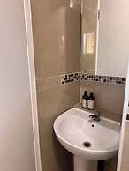 Stylish 1-bed in Bryanston