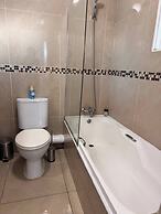 Stylish 1-bed in Bryanston