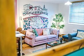 Stunning City Centre Home Perfect For Couples