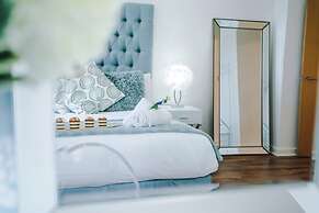 NEW Stunning City Centre Flat Amazing Location