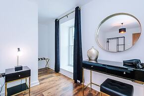 NEW Stunning City Centre Flat Amazing Location
