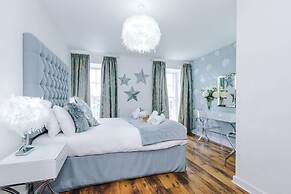 NEW Stunning City Centre Flat Amazing Location