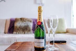 NEW Stunning City Centre Flat Amazing Location