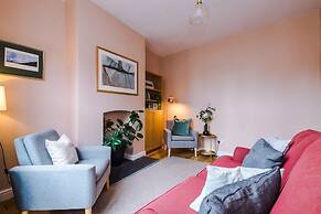 NEW Spacious 2-bed Home Amazing Location