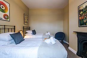 NEW Spacious 2-bed Home Amazing Location