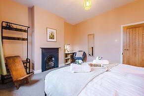 NEW Spacious 2-bed Home Amazing Location