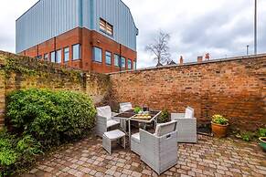 NEW Spacious 2-bed Home Amazing Location