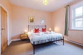 NEW Spacious 2-bed Home Amazing Location