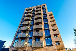 Stunning 2-bed Flat Amazing Location Sleeps 4