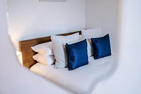 NEW Spacious Stylish Home City Centre Sleep 4