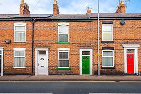 NEW Spacious Stylish Home City Centre Sleep 4