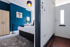Ideal for Contractors Long Term Stays Sleeps 8