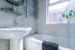 Ideal for Contractors Long Term Stays Sleeps 8