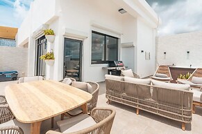 Apt 3 Bedroom 6 Guests Private Jacuzzi