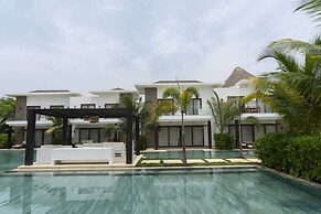 Pool Entry 7 Guests 2 Bedrooms