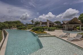 Tropical Villa w Pool Dock Access