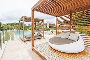 Tropical Villa w Pool Dock Access