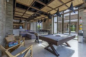 Tropical Villa w Pool Dock Access