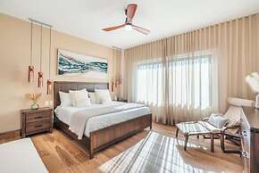 Modern Executive 2-bedroom Apartment
