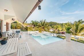 Brkfst Included Private Pool at Puerto Bahia B4