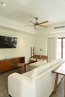 Private Jacuzzi 2 Bedrooms 7 Guests