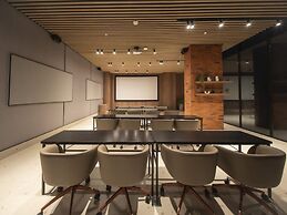 Elegant Loft Pool Gym and Workspaces