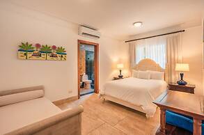 Private Terrace 3br 6 Guests Beach Access
