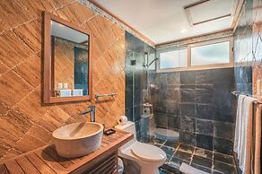 Private Terrace 3br 6 Guests Beach Access