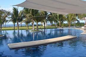 Villa With Direct Pool Access - Beach Club Access