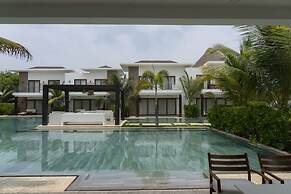 Villa With Direct Pool Access - Beach Club Access