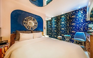 M Motel