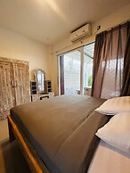 Made's Dream Villa Amed