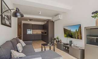 Ground Floor Maisonette With Communal Pool in Qala