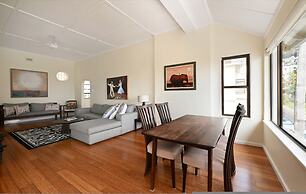 Light and Spacious Sea View One Bedroom