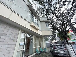 Guesthouse Anggrek BSD