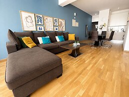 Jay's 2-BR Apt & Terrace in Larnaca