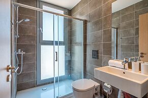 Jay's 2-BR Apt & Terrace in Larnaca