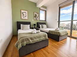 Jay's 2-BR Apt & Terrace in Larnaca