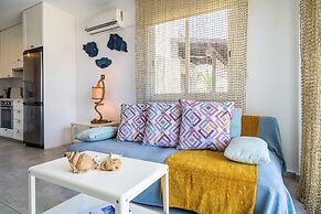 Seawaves 1- BR Apt. by Meneou Beach