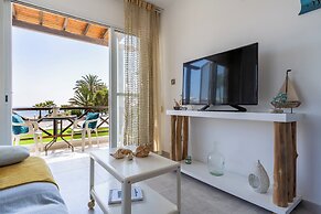 Seawaves 1- BR Apt. by Meneou Beach