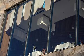 ZAFARON PREMIUM HOTEL