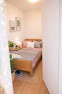 Zurich Airport Cozy Studio