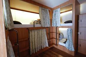 Joey's hostel.